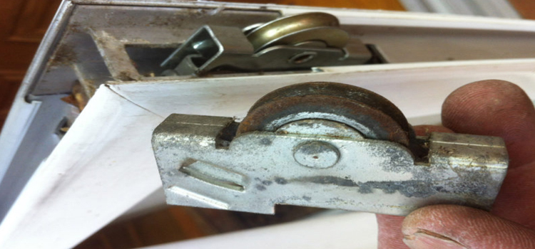 screen door roller repair in Woodcrest